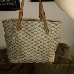 Authentic Michael Kors Tote